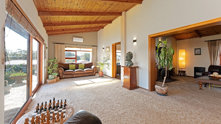 5 Bedroom Property for Sale in Bredasdorp Western Cape